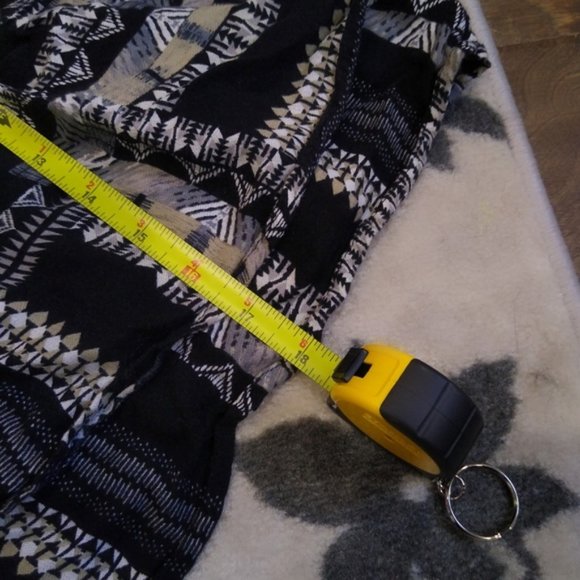 Aeropostale Crop Top Women's Size L - Picture 10 of 10